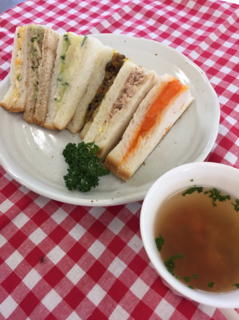 サンドイッチ.png